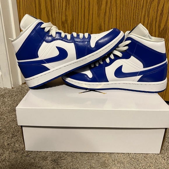 Jordan Shoes - Jordan 1 Mid